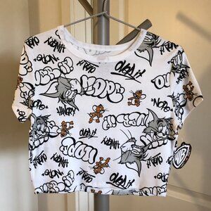 Tom & Jerry Cropped Crew Neck T-Shirt Size L Pullover Fit Slim All Over Print